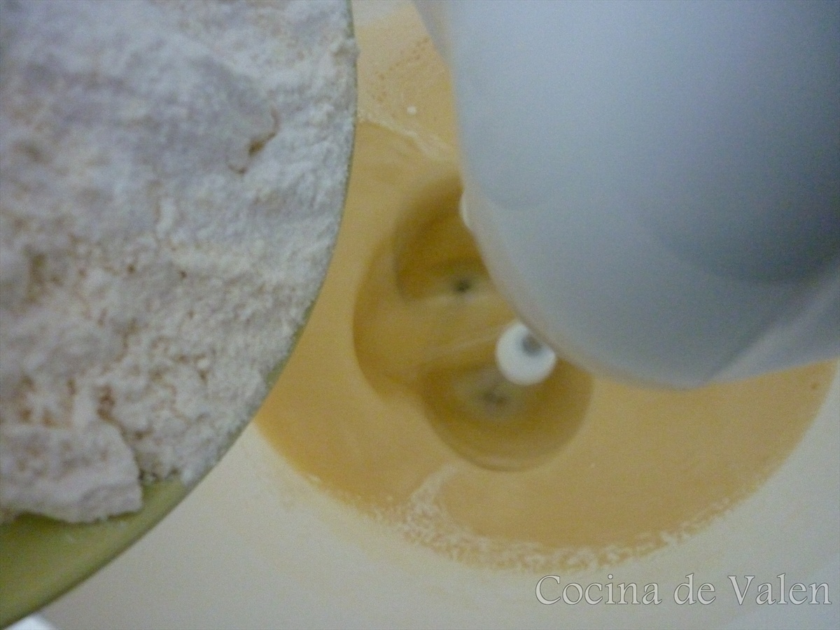 Preparación del Bizcocho marmolado con semillas de amapola